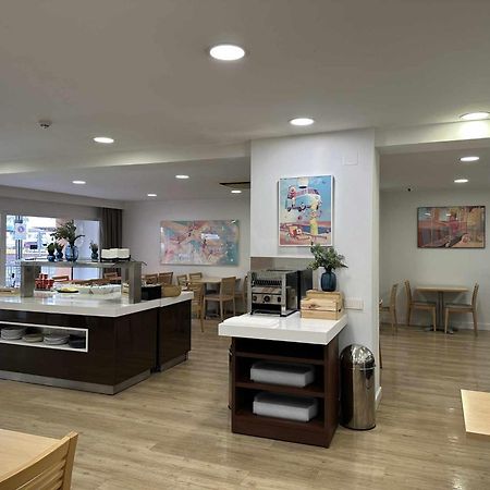 Estudio Pyr Privado Frente Al Puerto De Fuengirola Bagian luar foto