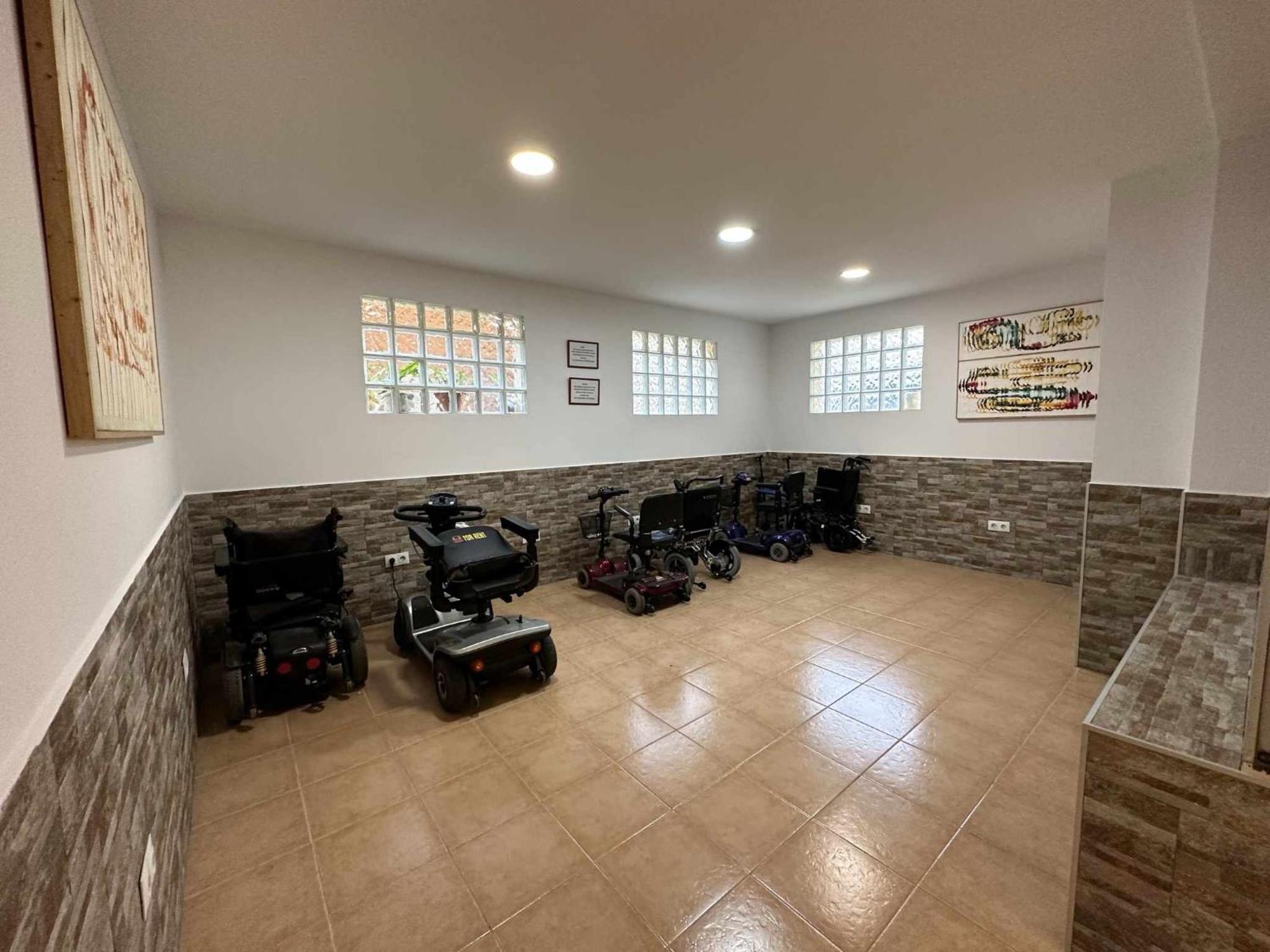 Estudio Pyr Privado Frente Al Puerto De Fuengirola Bagian luar foto