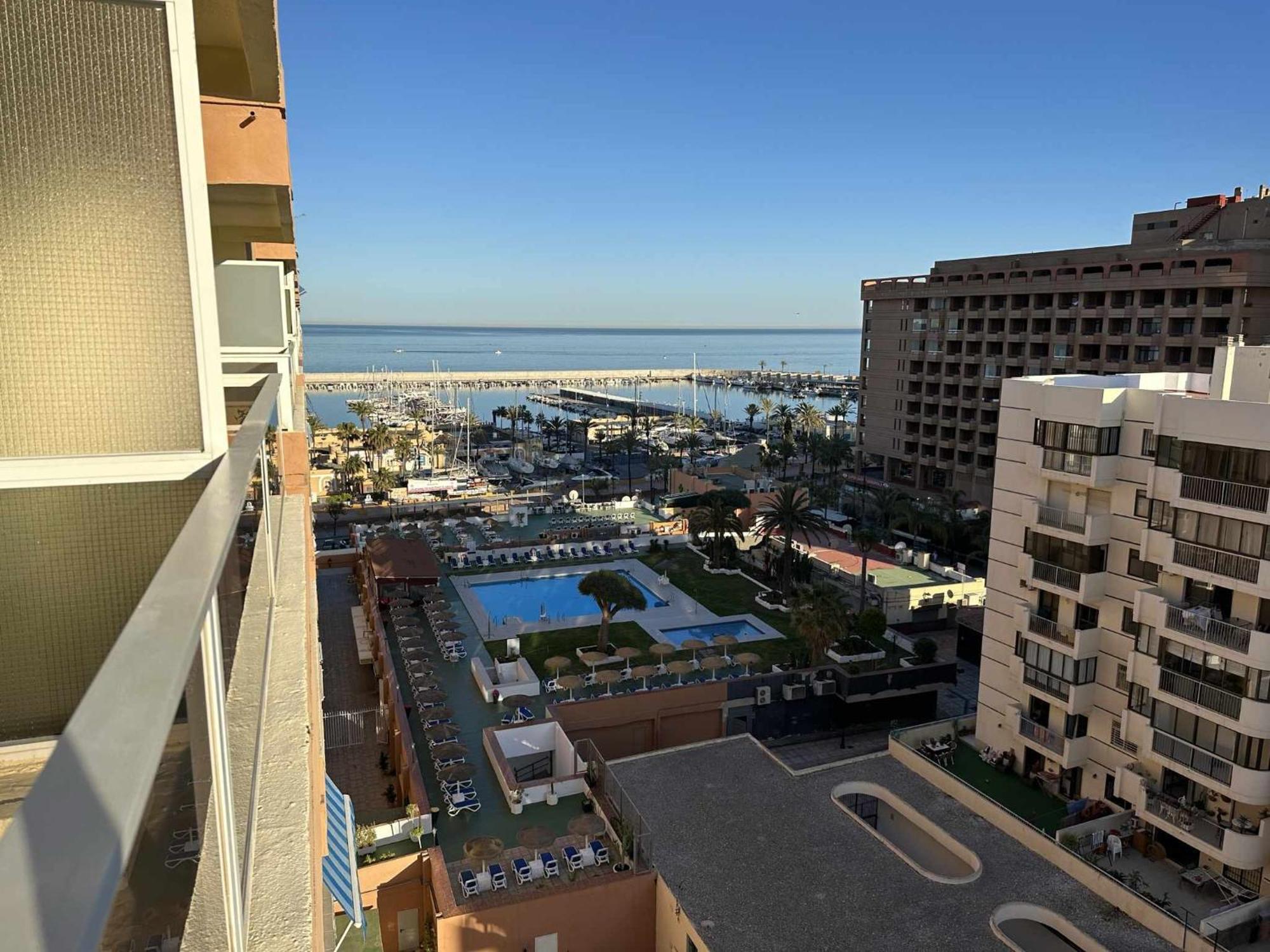 Estudio Pyr Privado Frente Al Puerto De Fuengirola Bagian luar foto
