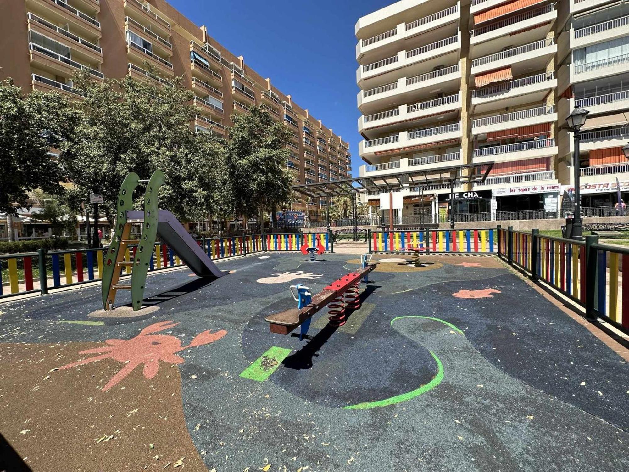 Estudio Pyr Privado Frente Al Puerto De Fuengirola Bagian luar foto